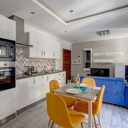Modern Apartment Just Off The Promenade Sliema Eksteriør billede