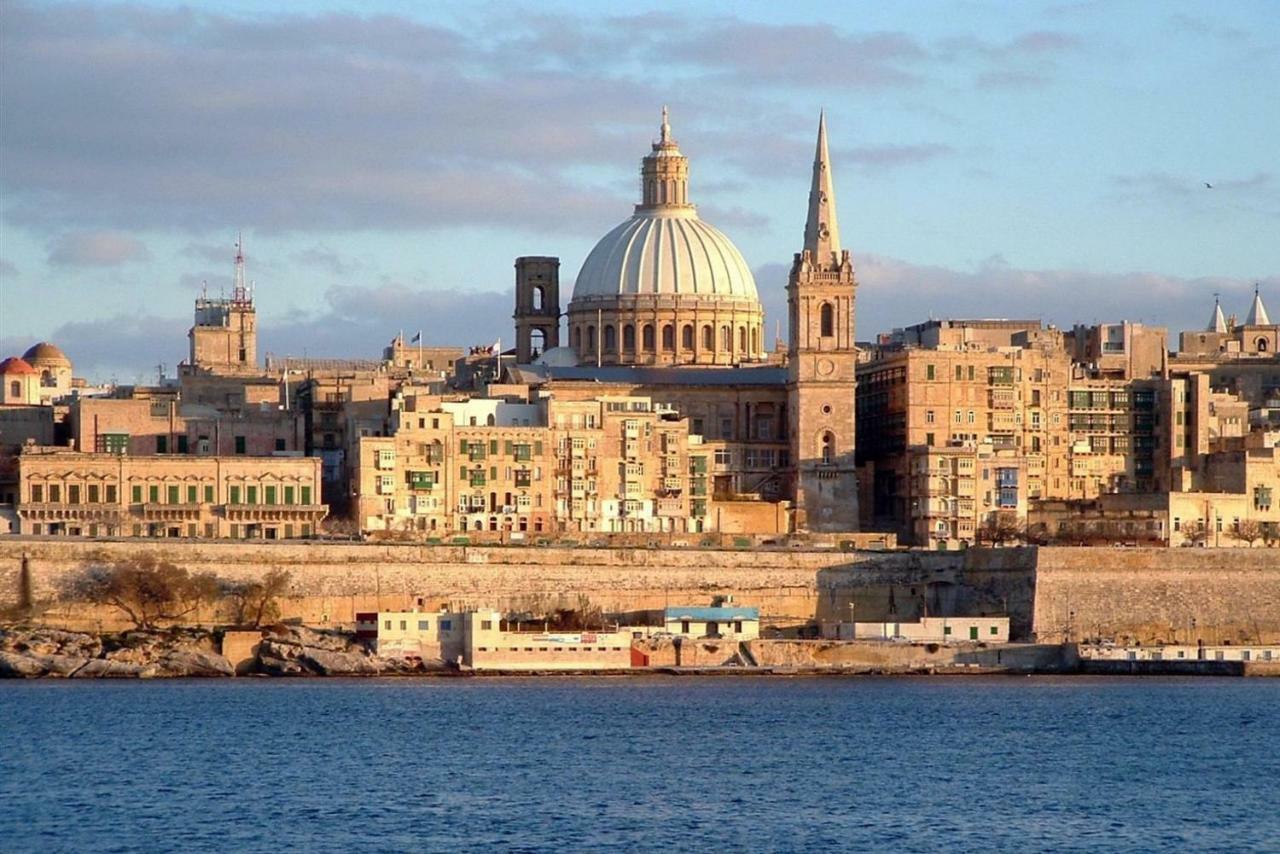 Modern Apartment Just Off The Promenade Sliema Eksteriør billede