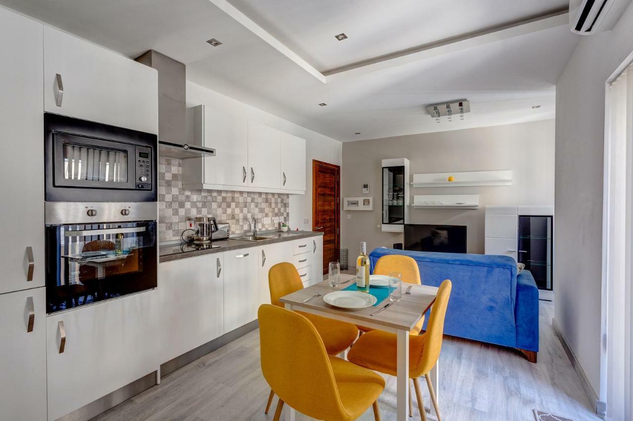 Modern Apartment Just Off The Promenade Sliema Eksteriør billede